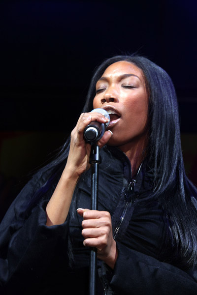 Brandy Norwood Hob Nobble Gobble Performance