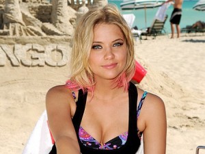 ashley benson 